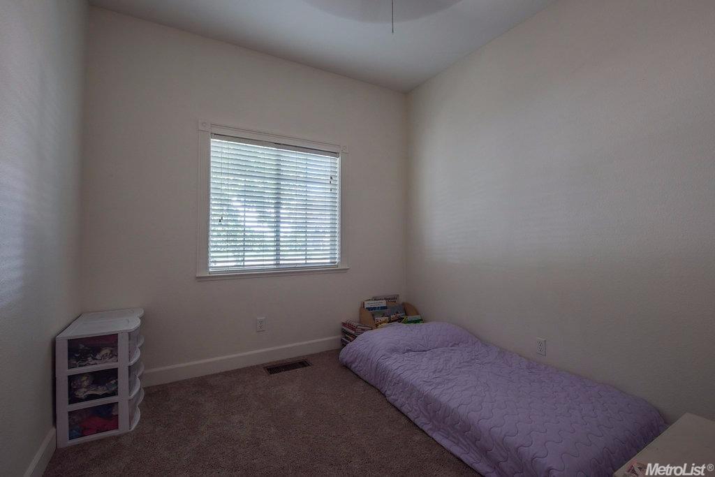 489 W Olive Ave, Turlock, CA 95380 photo 11