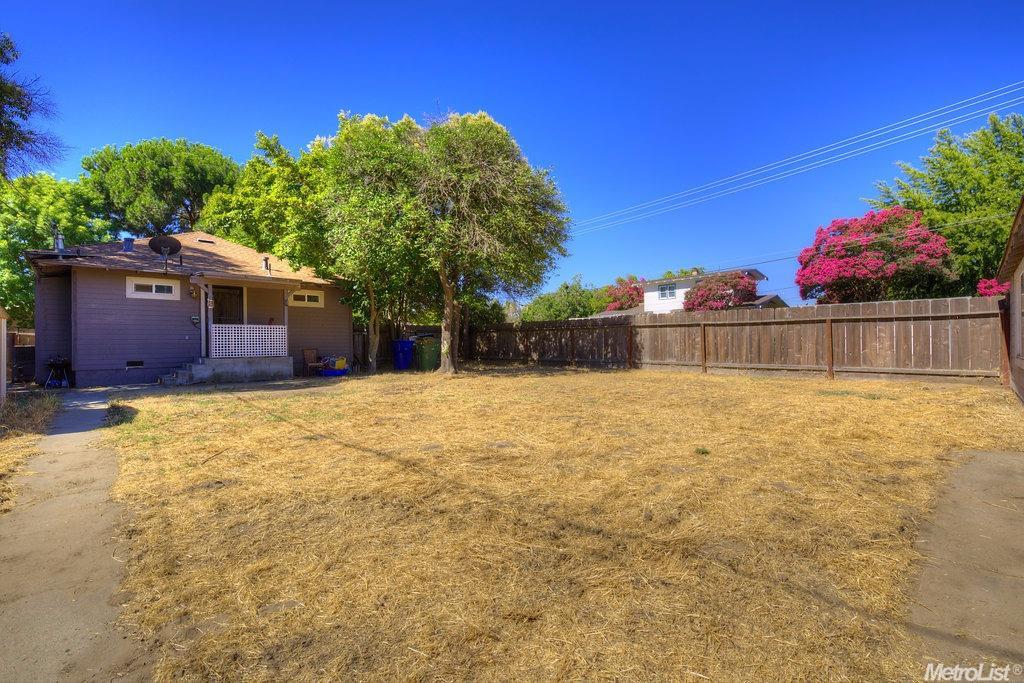 489 W Olive Ave, Turlock, CA 95380 photo 17