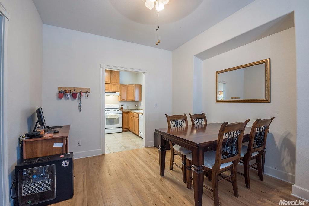 489 W Olive Ave, Turlock, CA 95380 photo 4