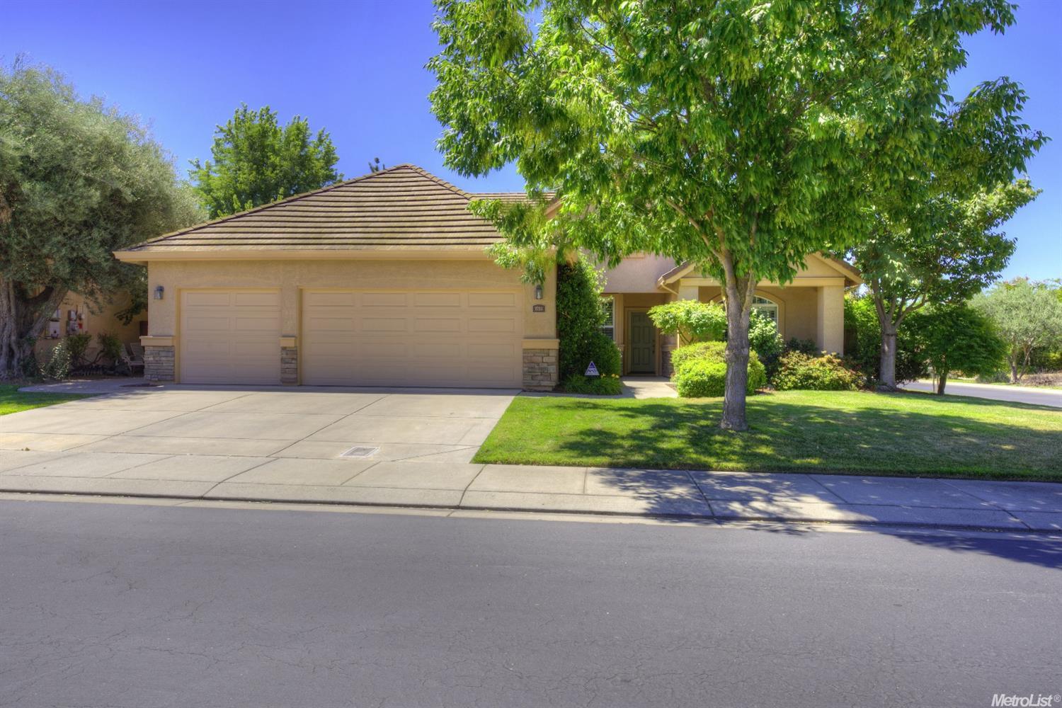 1724 Avignon Ln, Modesto, CA 95356 photo 2