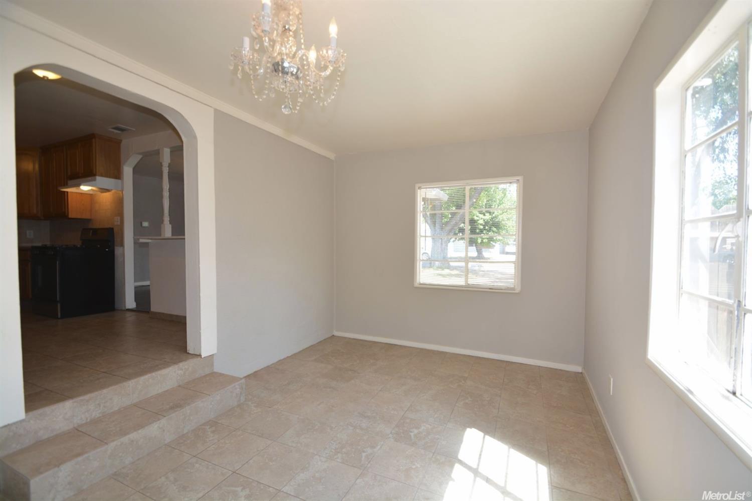 400 Emerson Ave, Modesto, CA 95350 photo 11