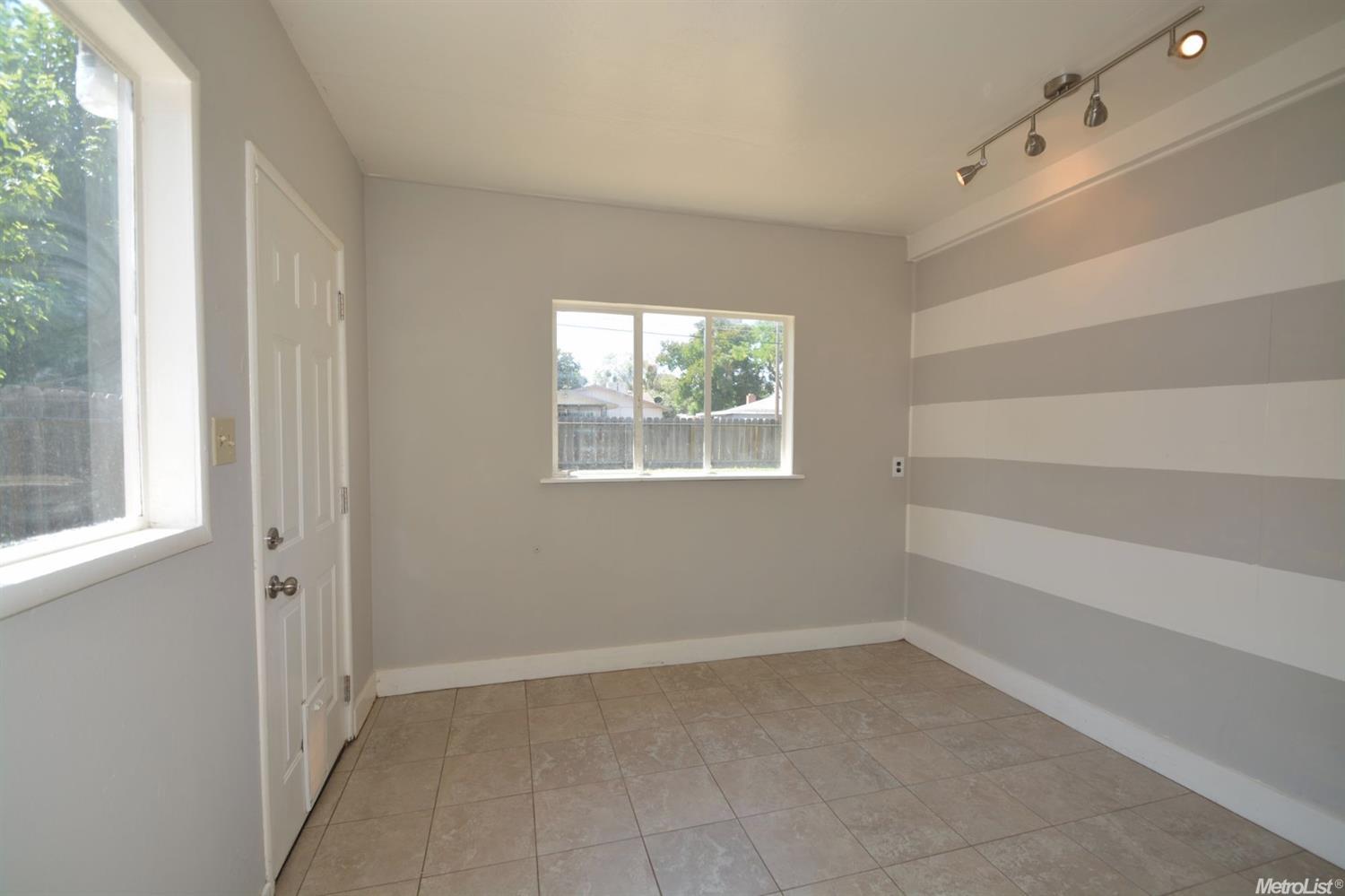 400 Emerson Ave, Modesto, CA 95350 photo 12