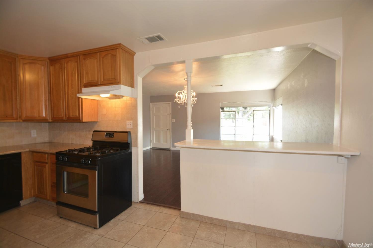 400 Emerson Ave, Modesto, CA 95350 photo 9