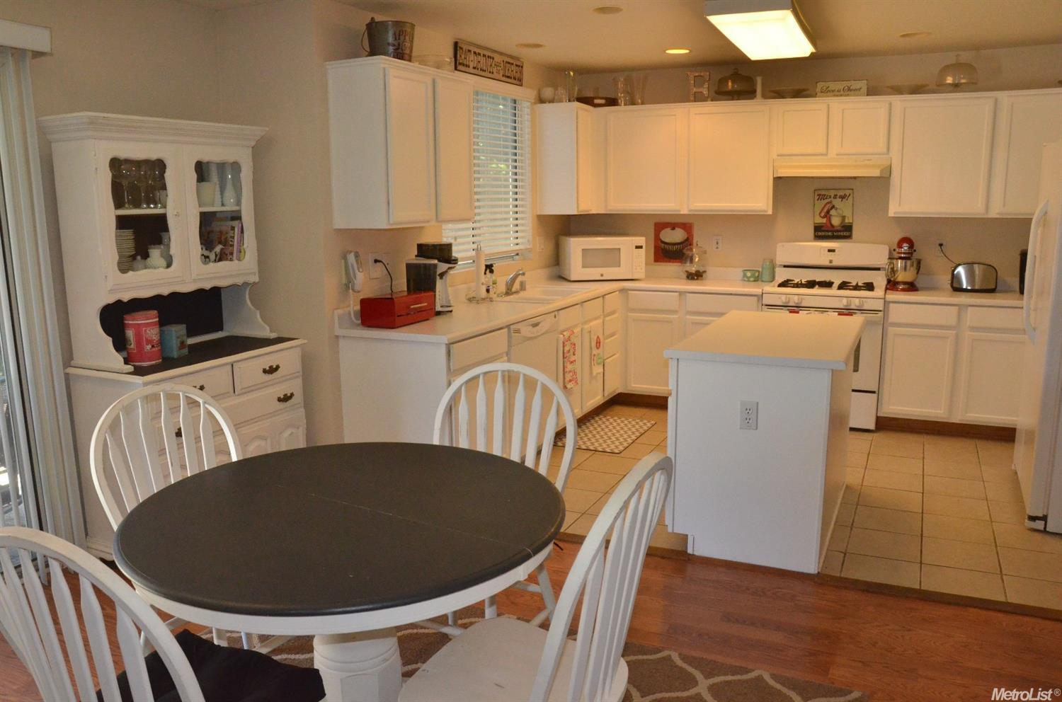867 Robert L Smith Dr, Tracy, CA 95376 photo 8