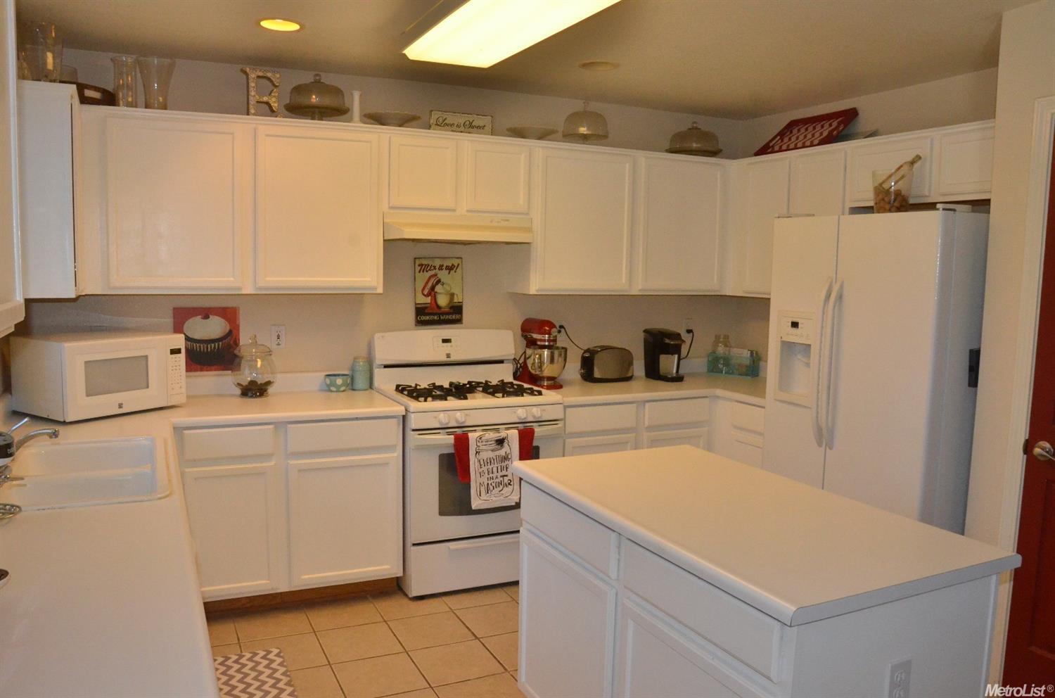 867 Robert L Smith Dr, Tracy, CA 95376 photo 6