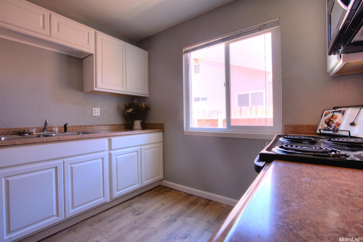417 Elm Ave, Manteca, CA 95336 photo 8