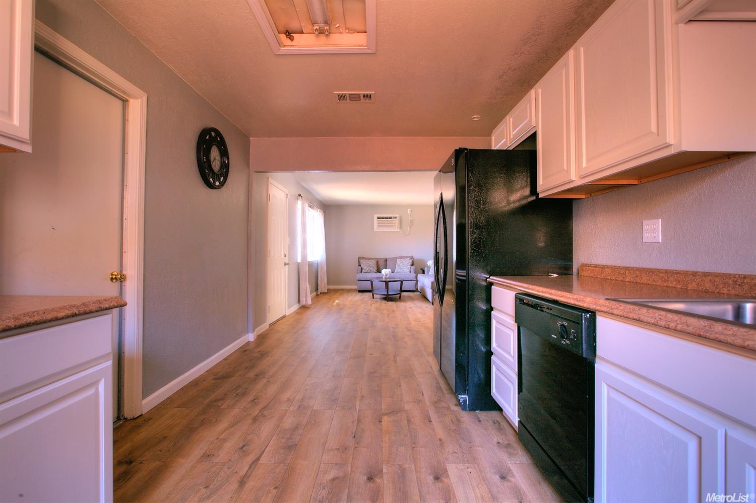 417 Elm Ave, Manteca, CA 95336 photo 9