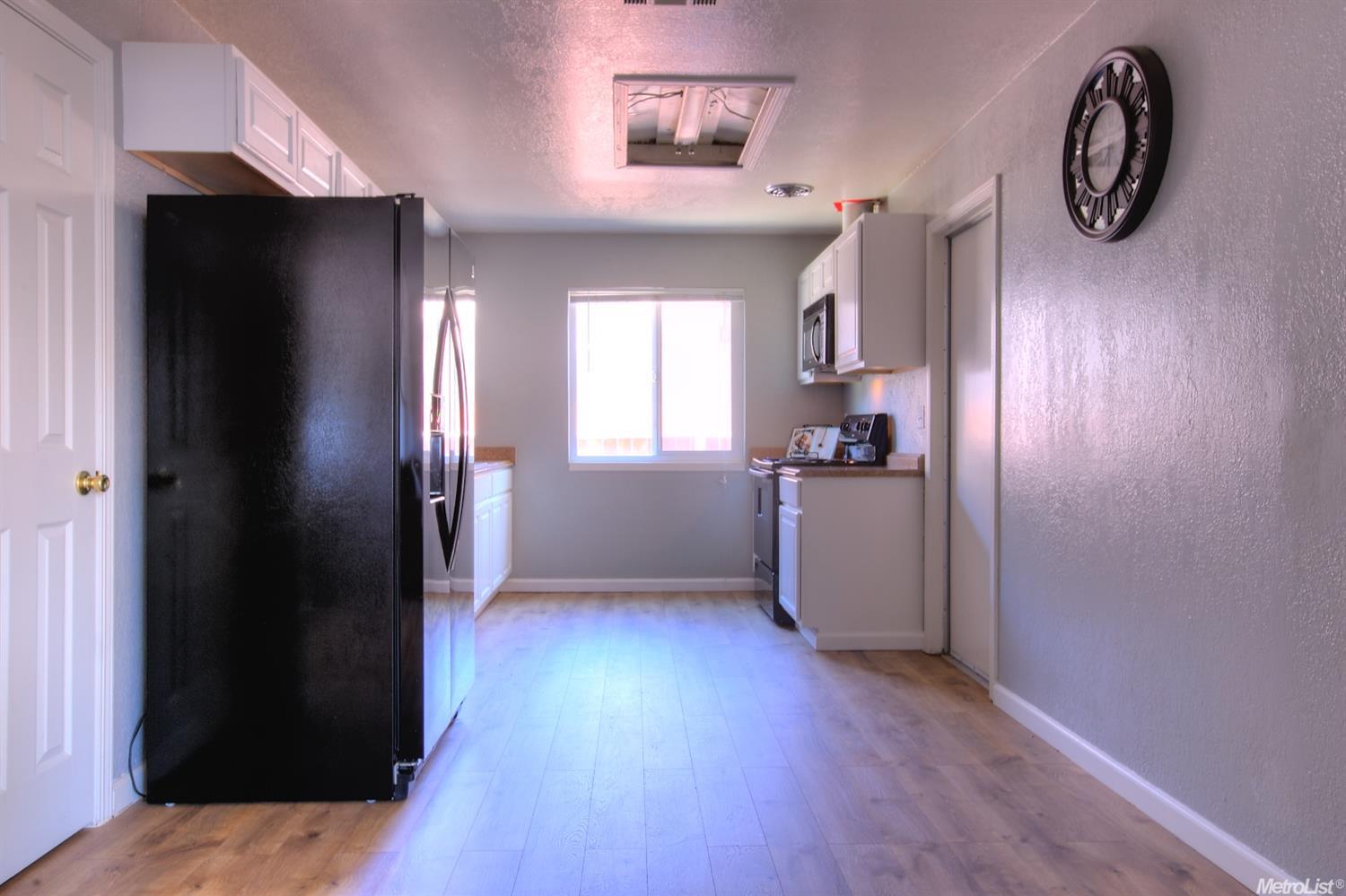 417 Elm Ave, Manteca, CA 95336 photo 5