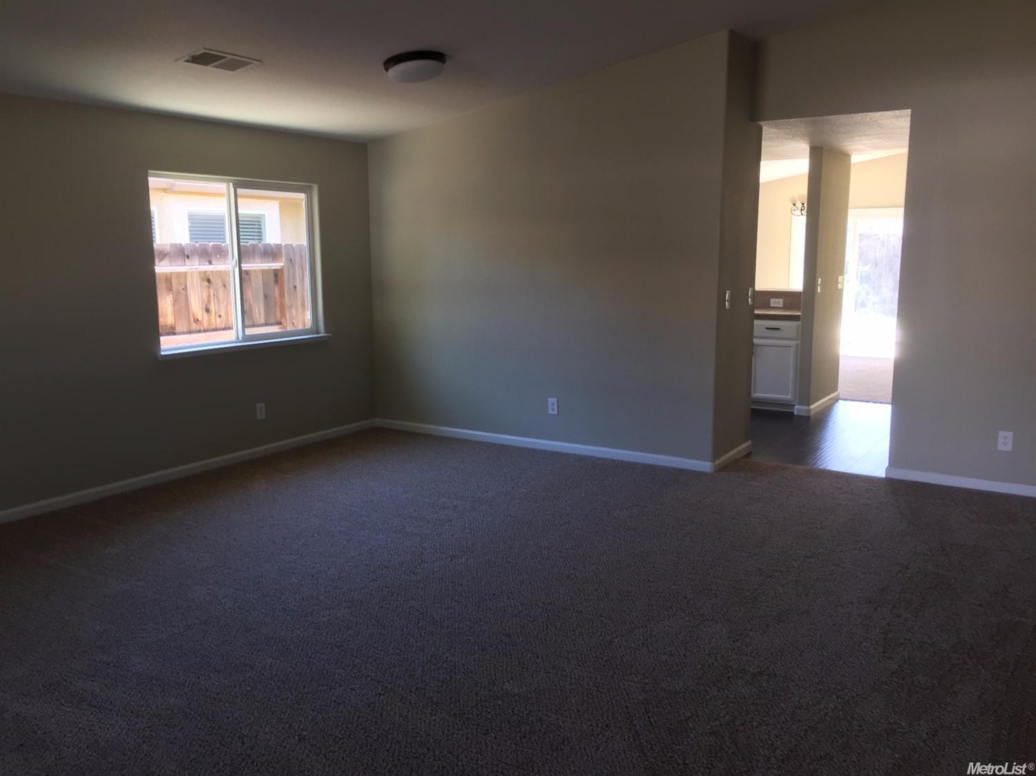 43 Brimmer Rd, Merced, CA 95341 photo 2