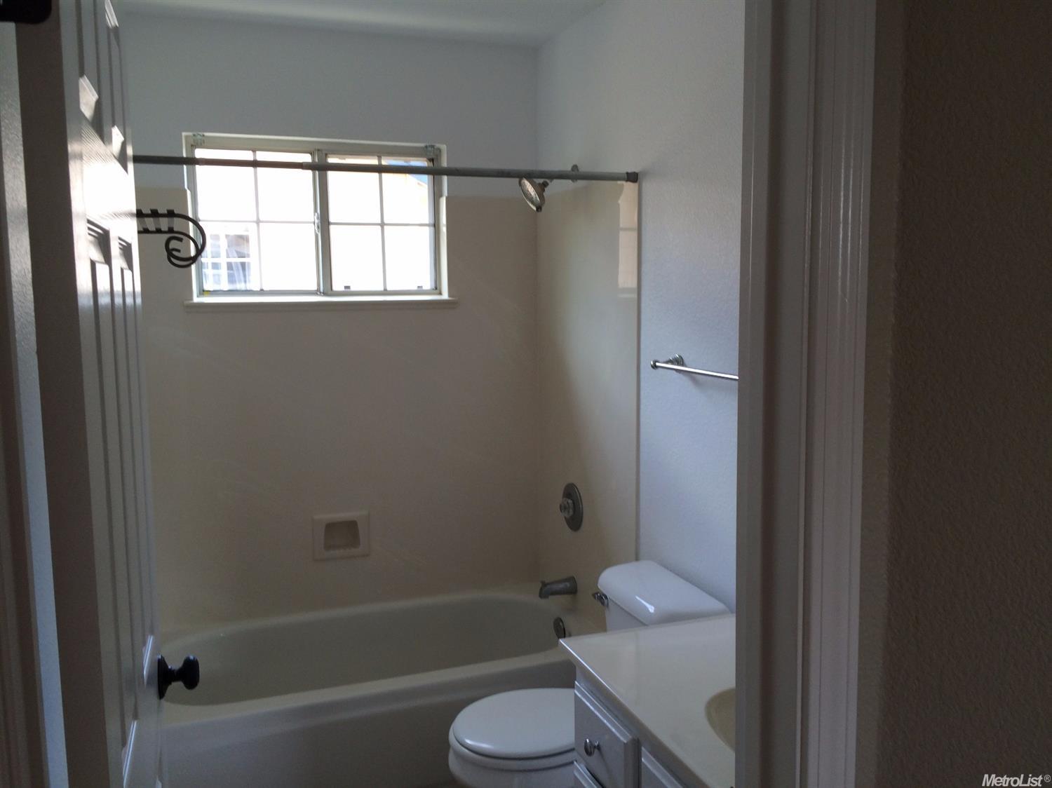 1314 Farragut Cir, Davis, CA 95618 photo 18
