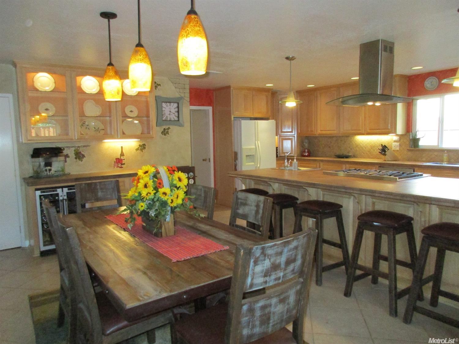 412 Greenwich Ln, Modesto, CA 95350 photo 5