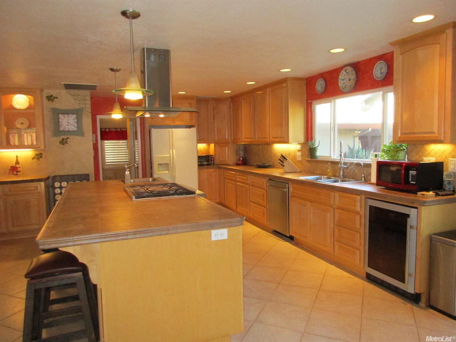 412 Greenwich Ln, Modesto, CA 95350 photo 6