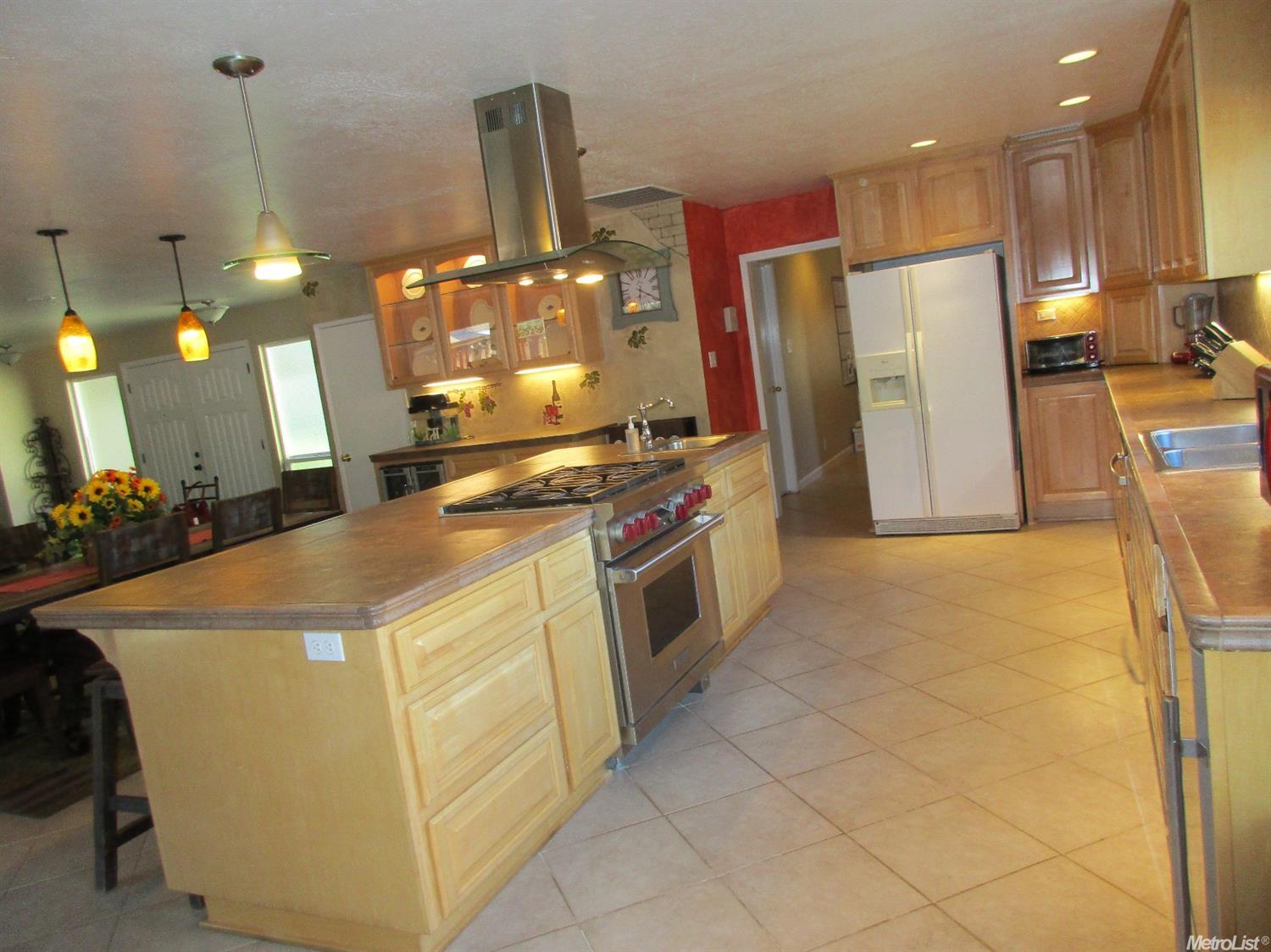 412 Greenwich Ln, Modesto, CA 95350 photo 4