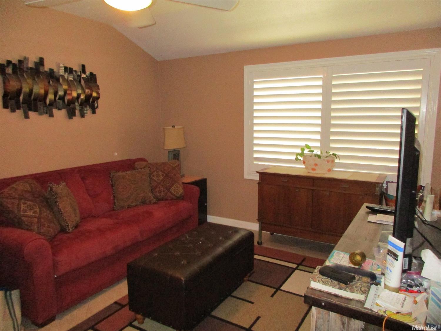 412 Greenwich Ln, Modesto, CA 95350 photo 12