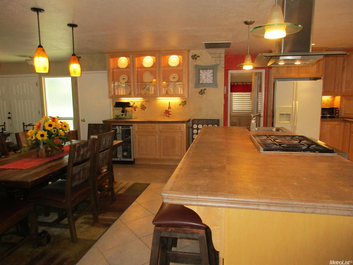 412 Greenwich Ln, Modesto, CA 95350 photo 8