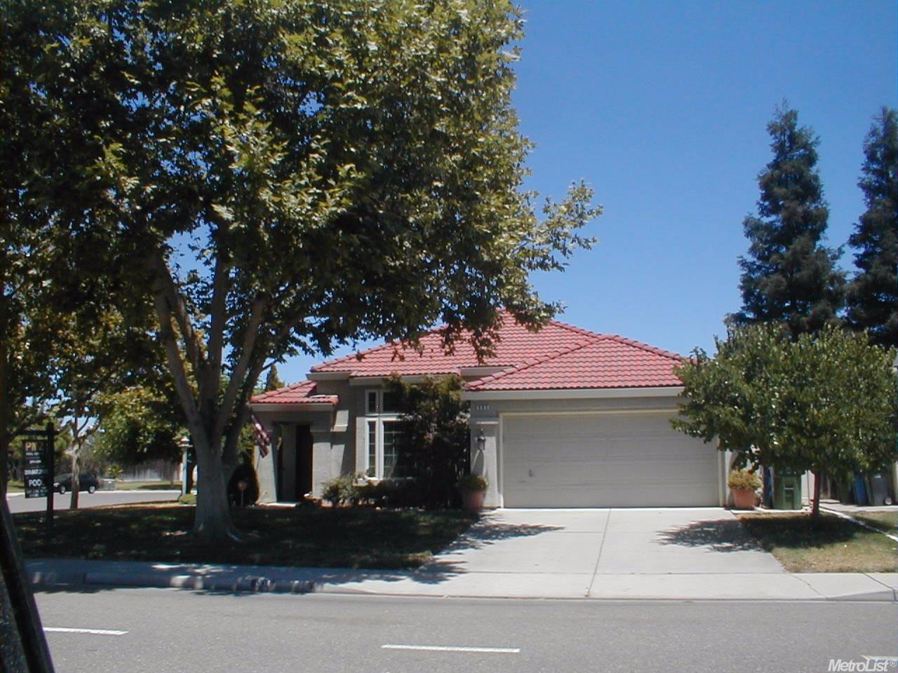 903 E Springer Dr, Turlock, CA 95382 photo 1