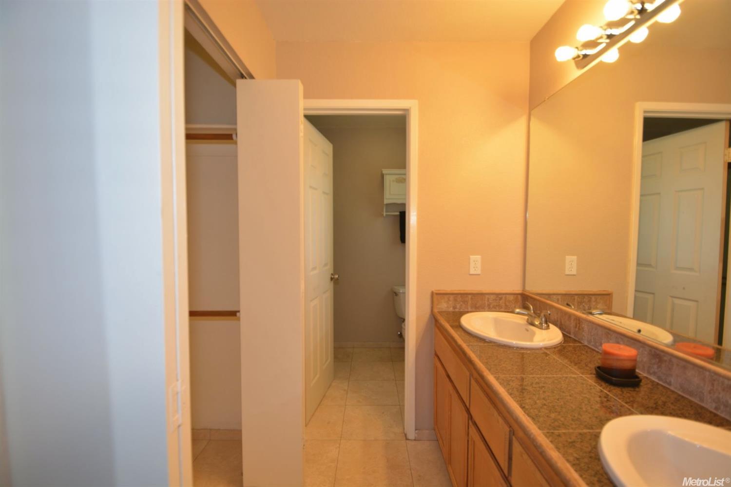 5621 Greco Ln, Salida, CA 95368 photo 13