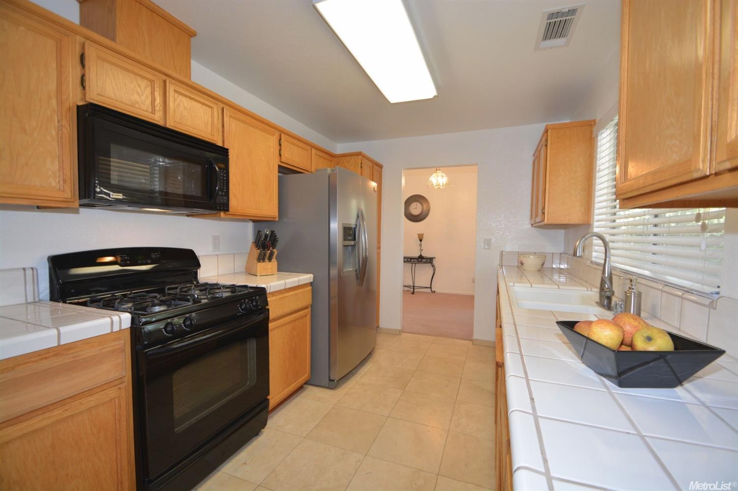 5621 Greco Ln, Salida, CA 95368 photo 9