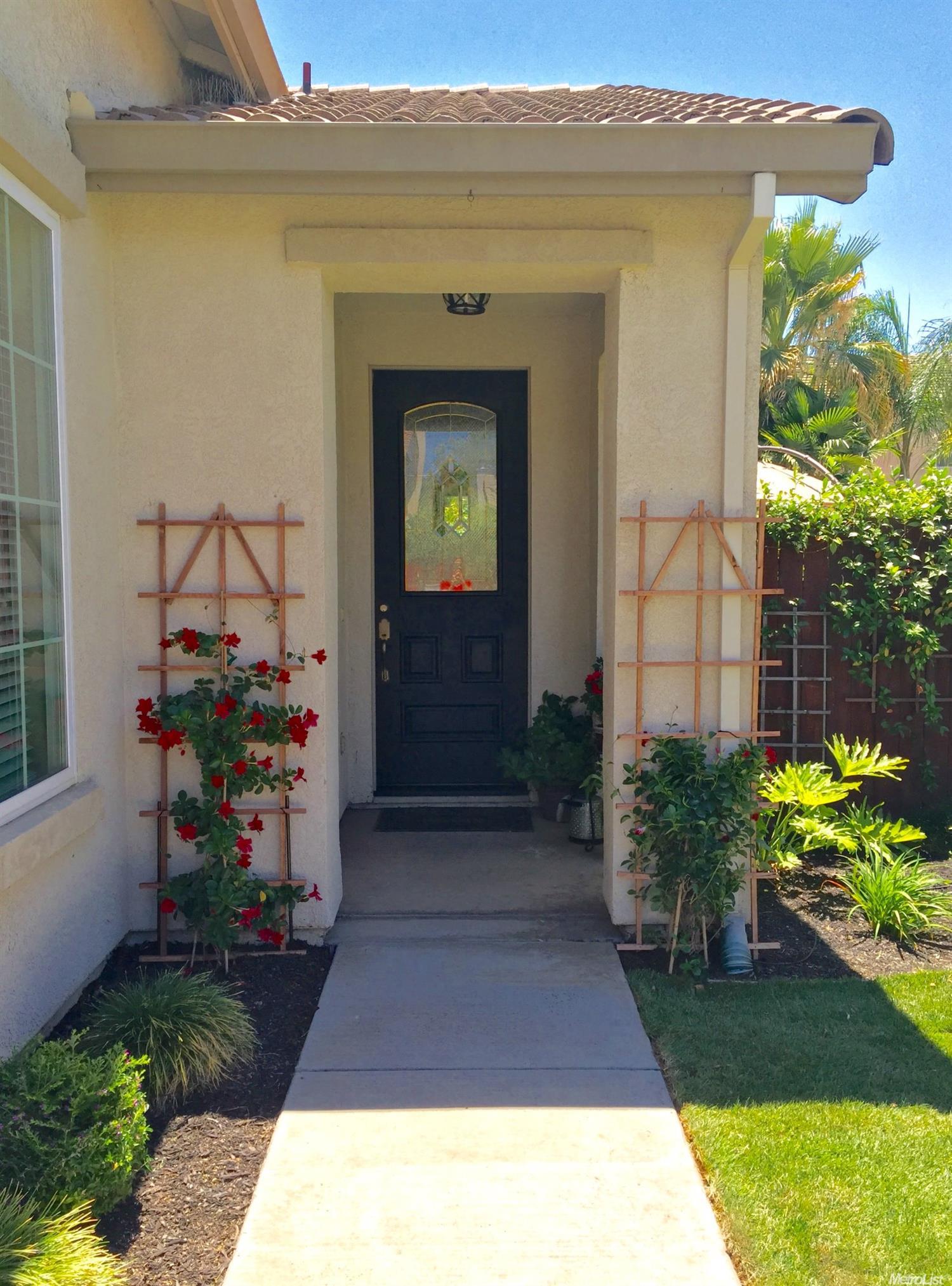 1742 Savory Dr, Manteca, CA 95337 photo 2