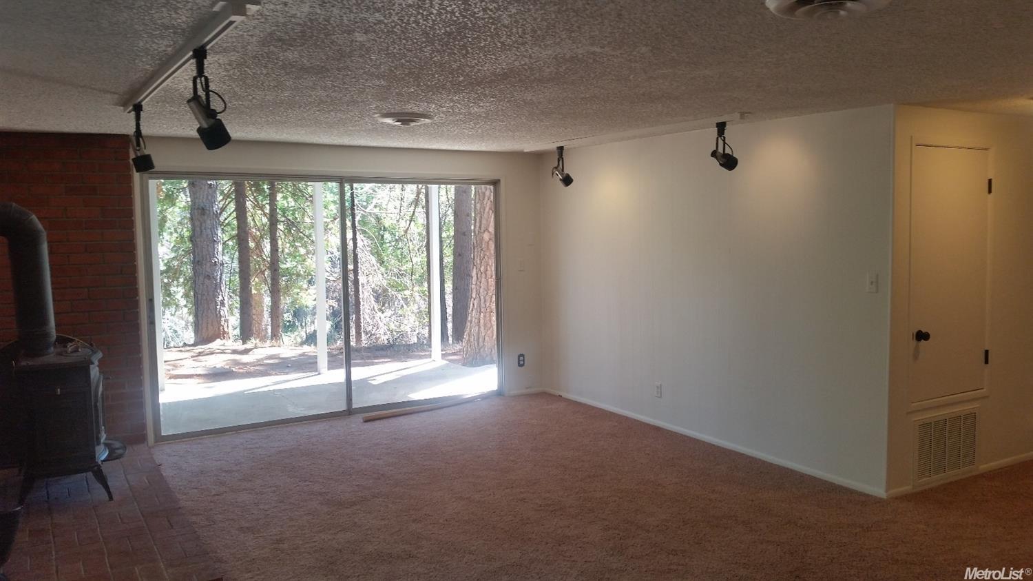 3090 Rolling Hills Dr, Georgetown, CA 95634 photo 7