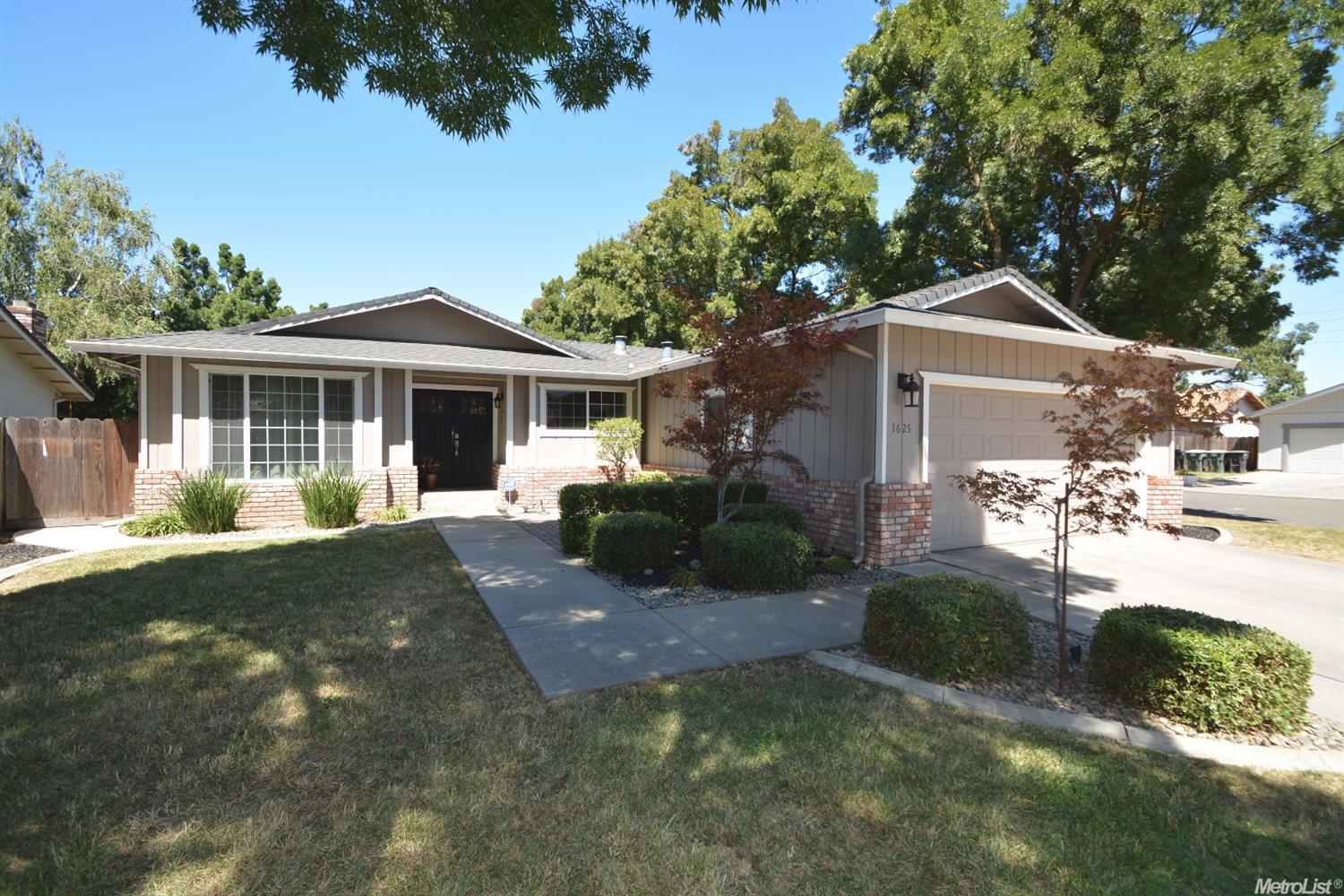 1625 Dulwich Dr, Modesto, CA 95358 photo 1