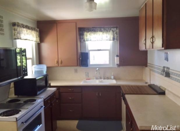 141 N Crawford St, Willows, CA 95988 photo 2