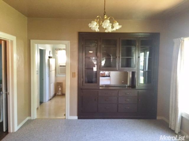 141 N Crawford St, Willows, CA 95988 photo 3