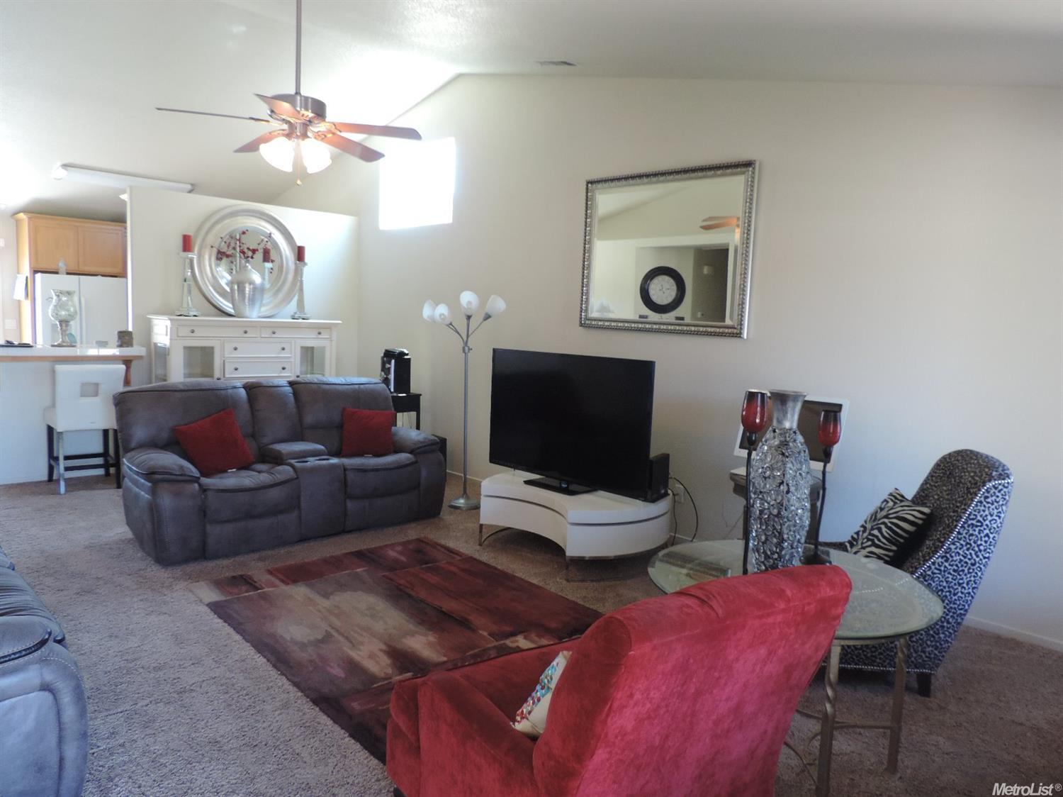 728 Crippen Ave, Modesto, CA 95351 photo 4