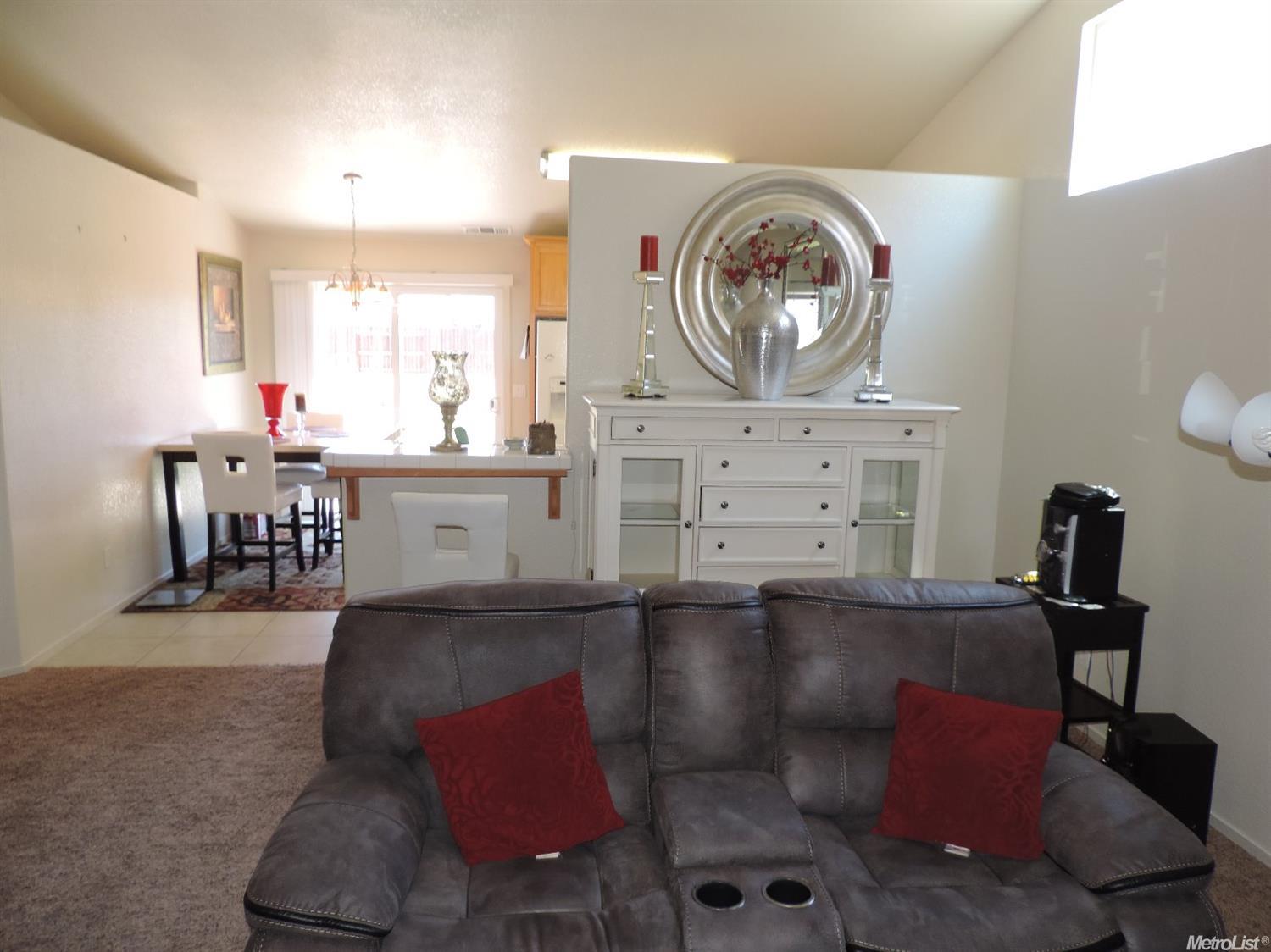 728 Crippen Ave, Modesto, CA 95351 photo 5