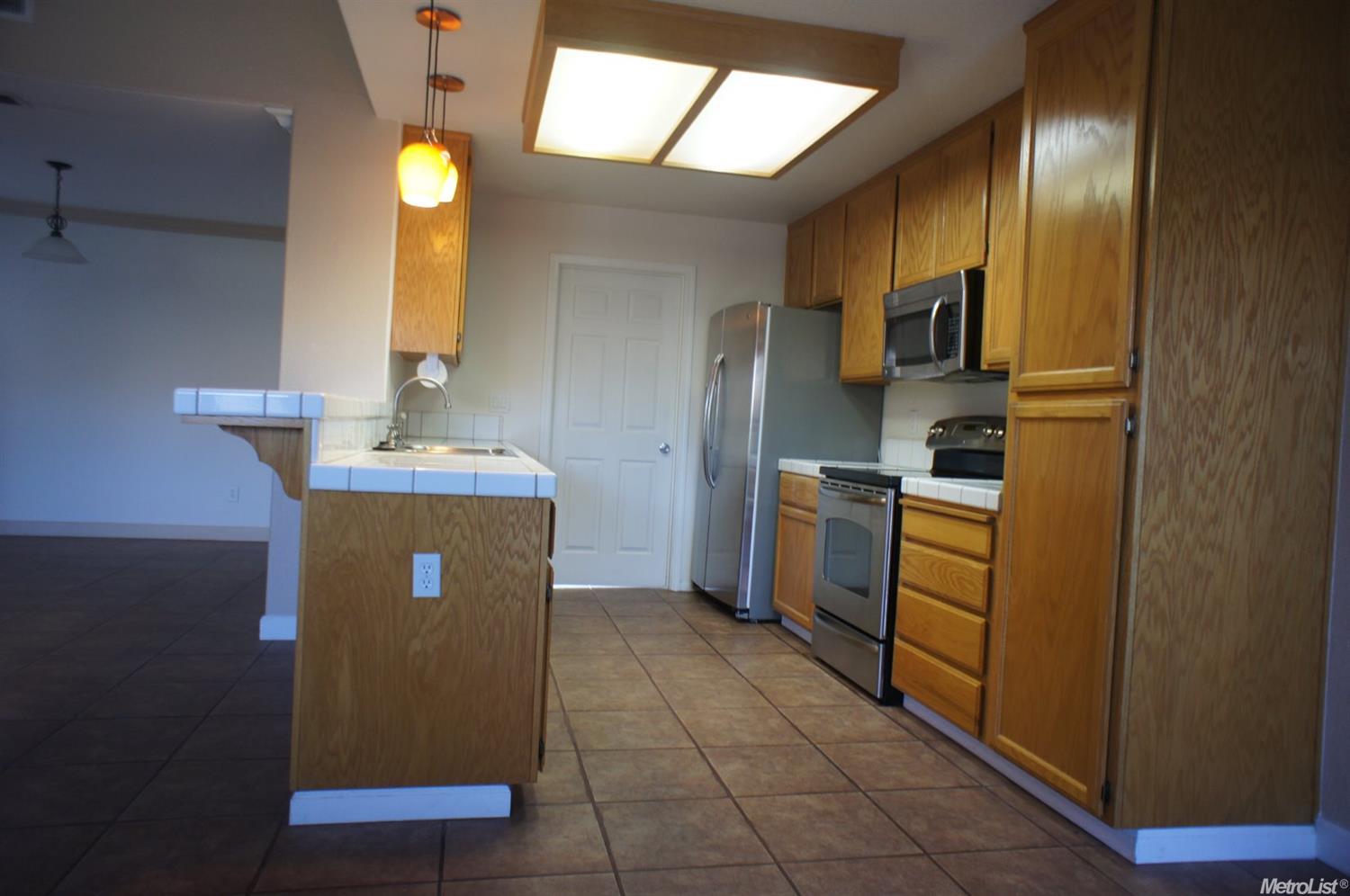 261 Idlewild, Lodi, CA 95240 photo 6