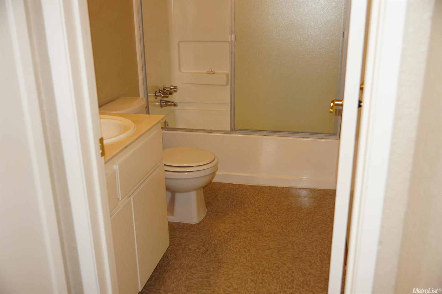 2425 Budd, Modesto, CA 95350 photo 9