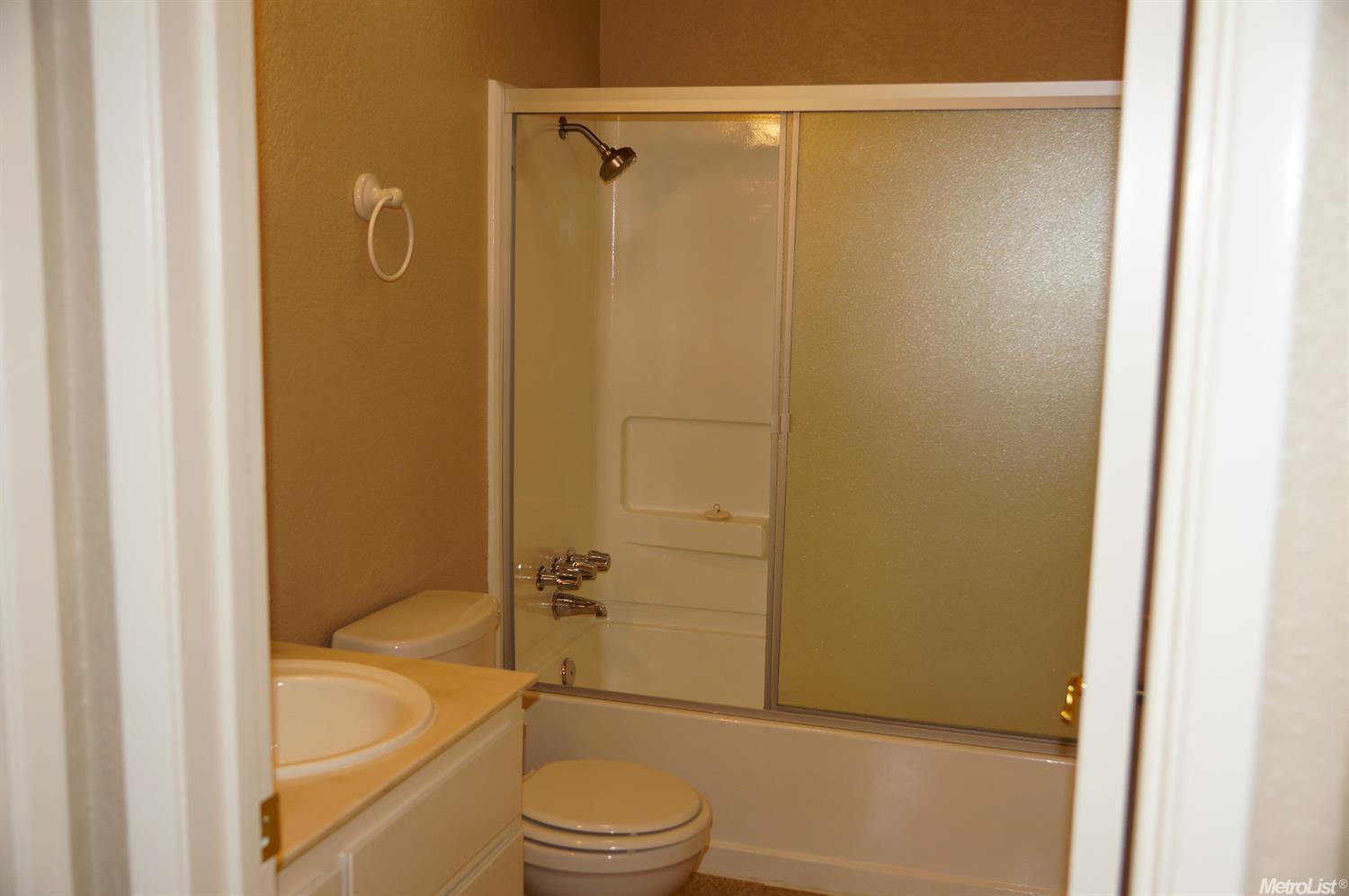 2425 Budd, Modesto, CA 95350 photo 8