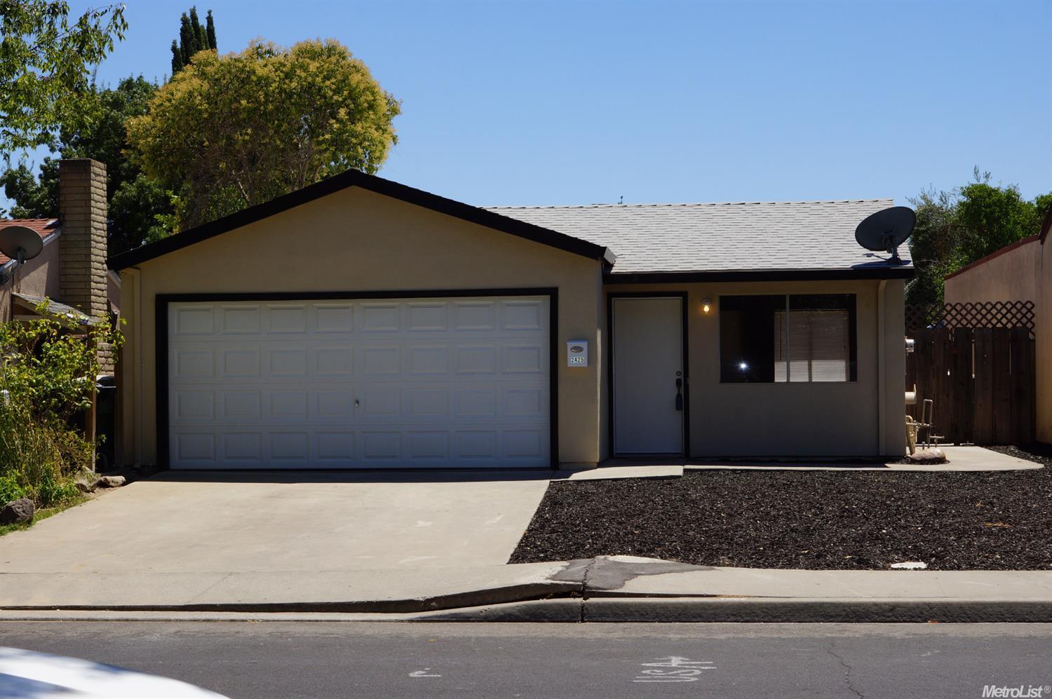 2425 Budd, Modesto, CA 95350 photo 2