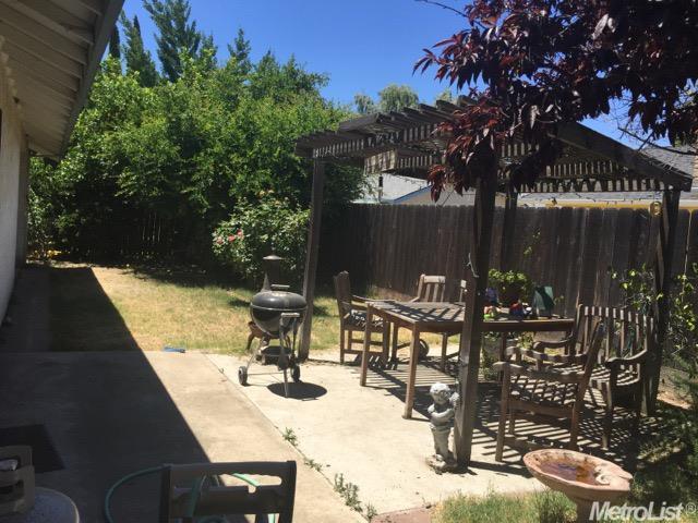 1589 Crom St, Manteca, CA 95337 photo 4