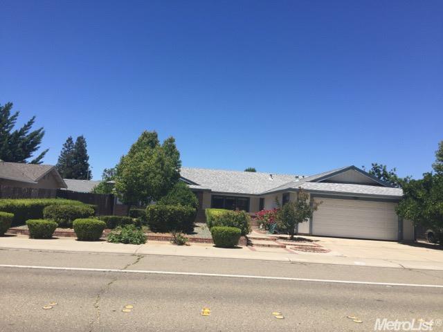 1589 Crom St, Manteca, CA 95337 photo 1