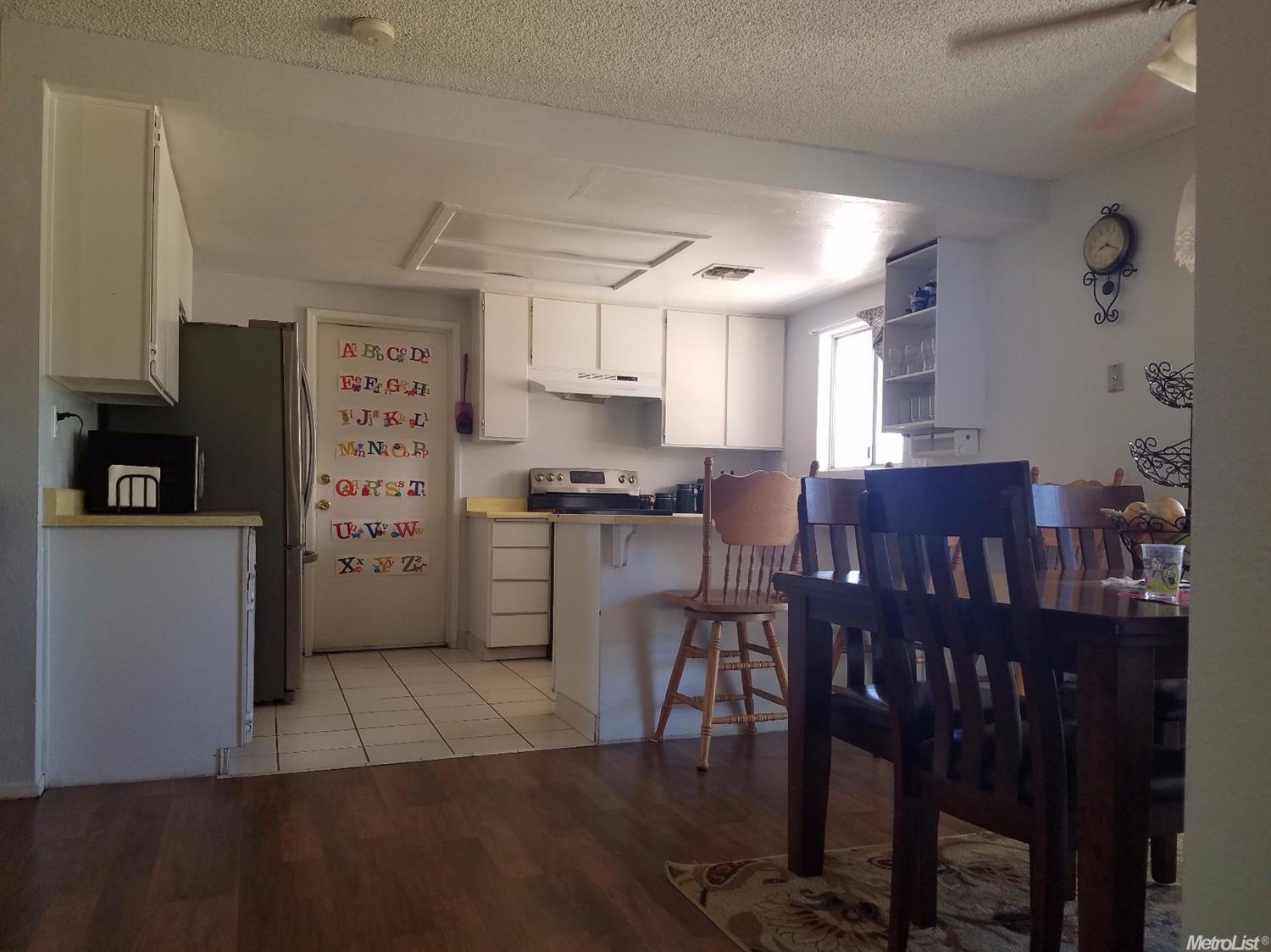 16598 Canal Way, Madera, CA 93638 photo 3
