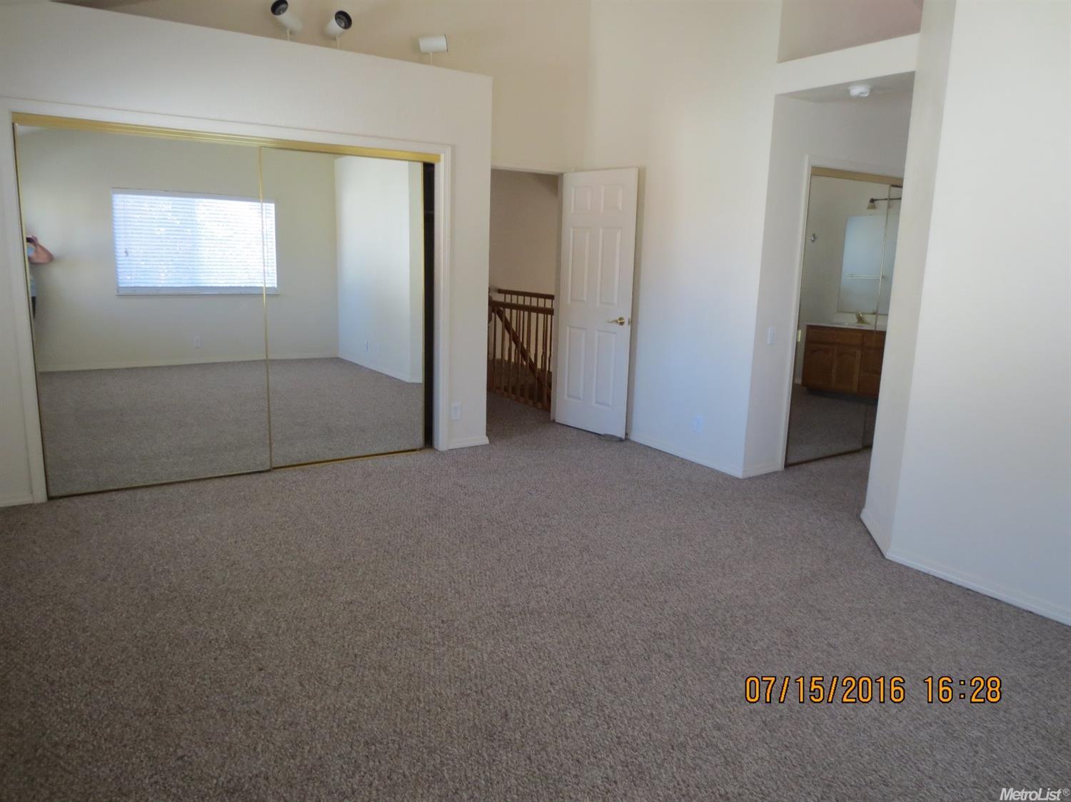 1801 Volendam Ave, Modesto, CA 95356 photo 4