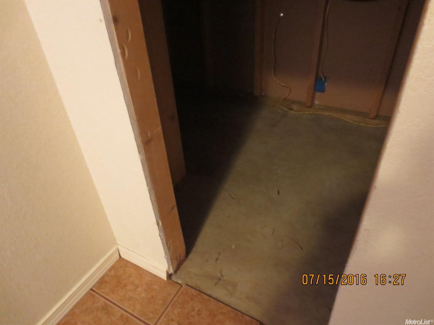 1801 Volendam Ave, Modesto, CA 95356 photo 5