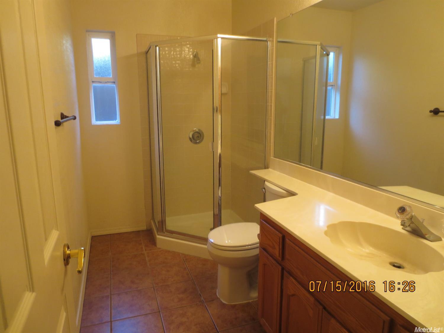 1801 Volendam Ave, Modesto, CA 95356 photo 6