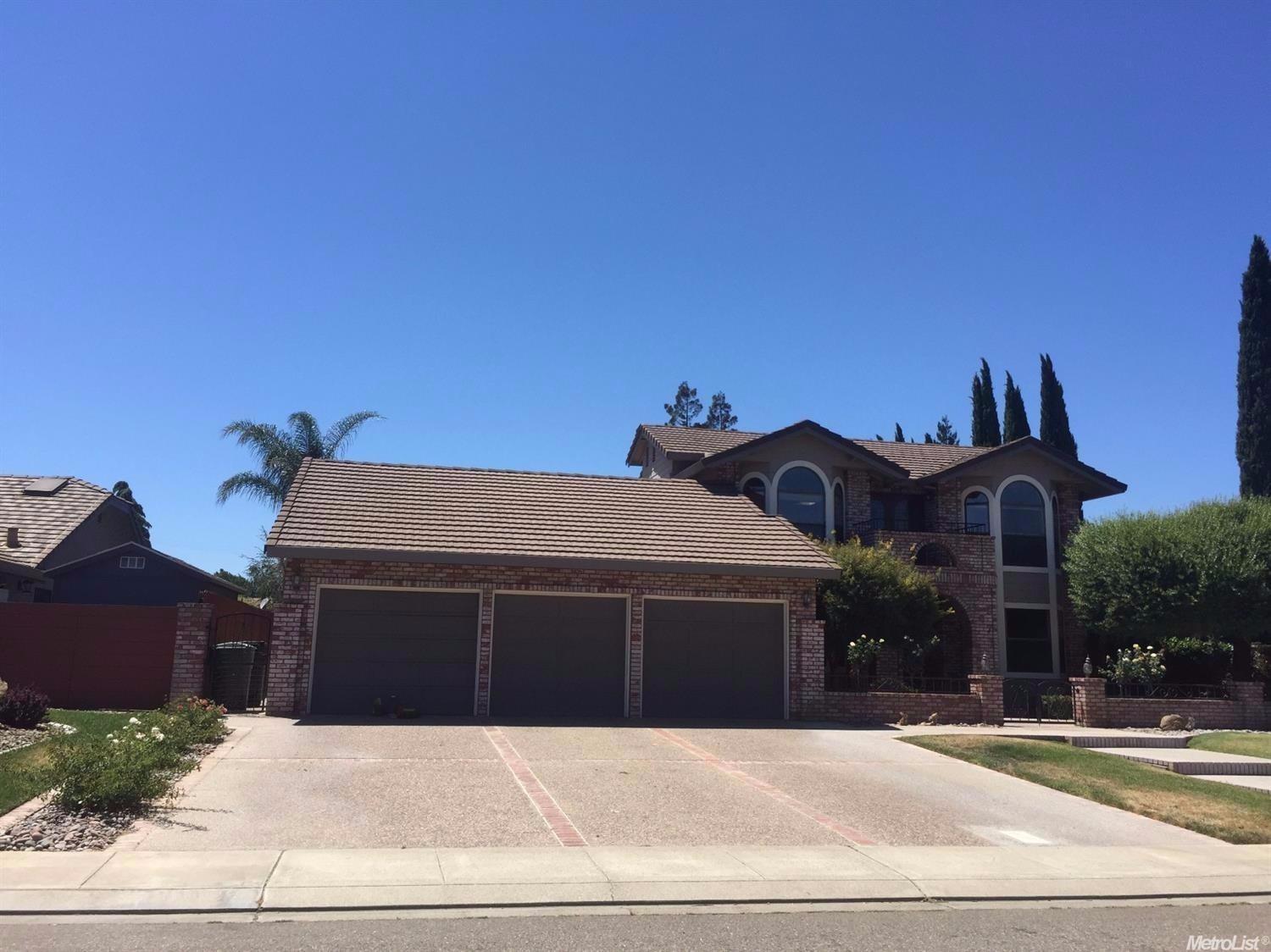 307 Aster Ct, Ripon, CA 95366 photo 2