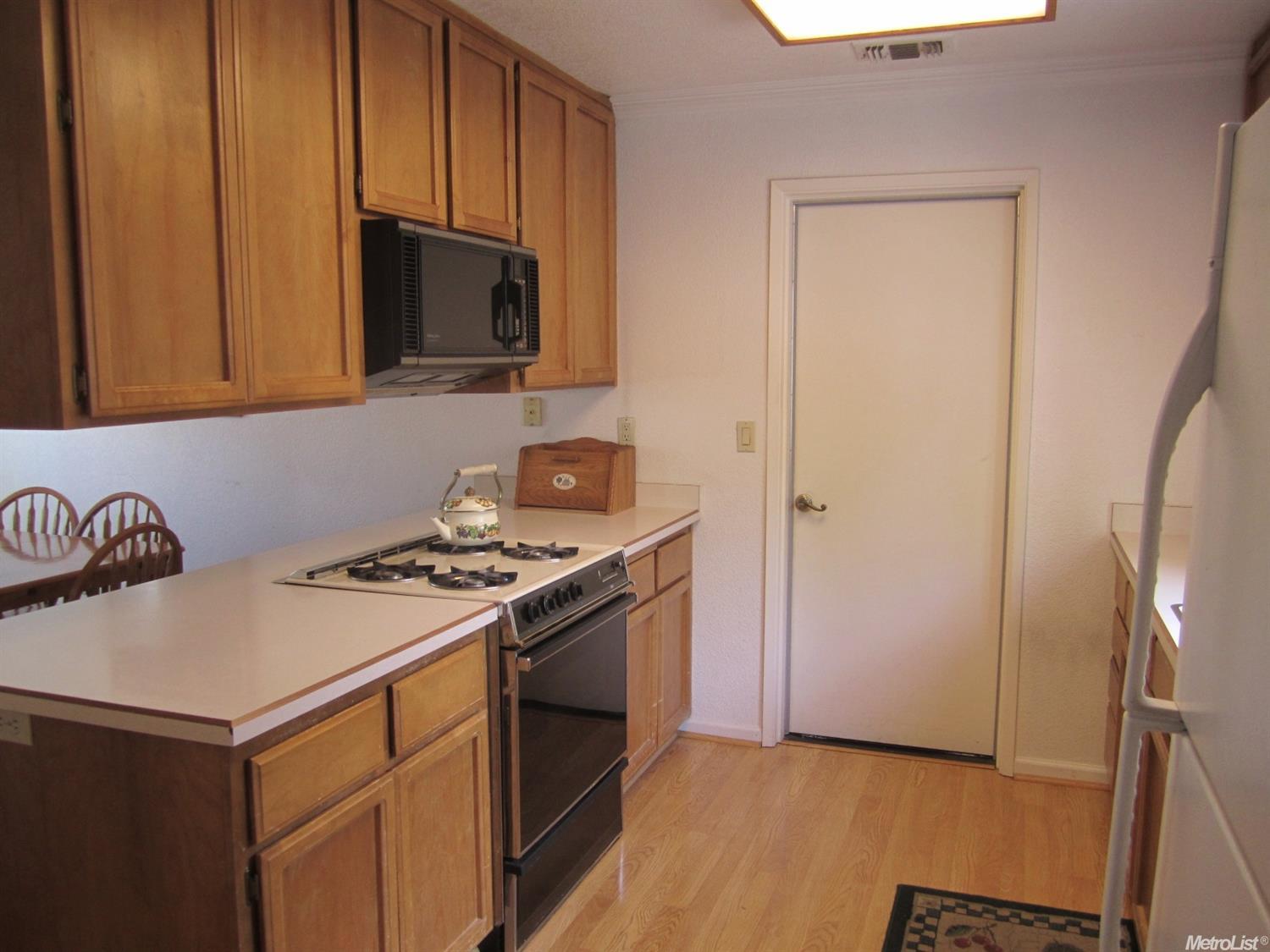 3821 Olivebranch Ln, Carmichael, CA 95608 photo 8