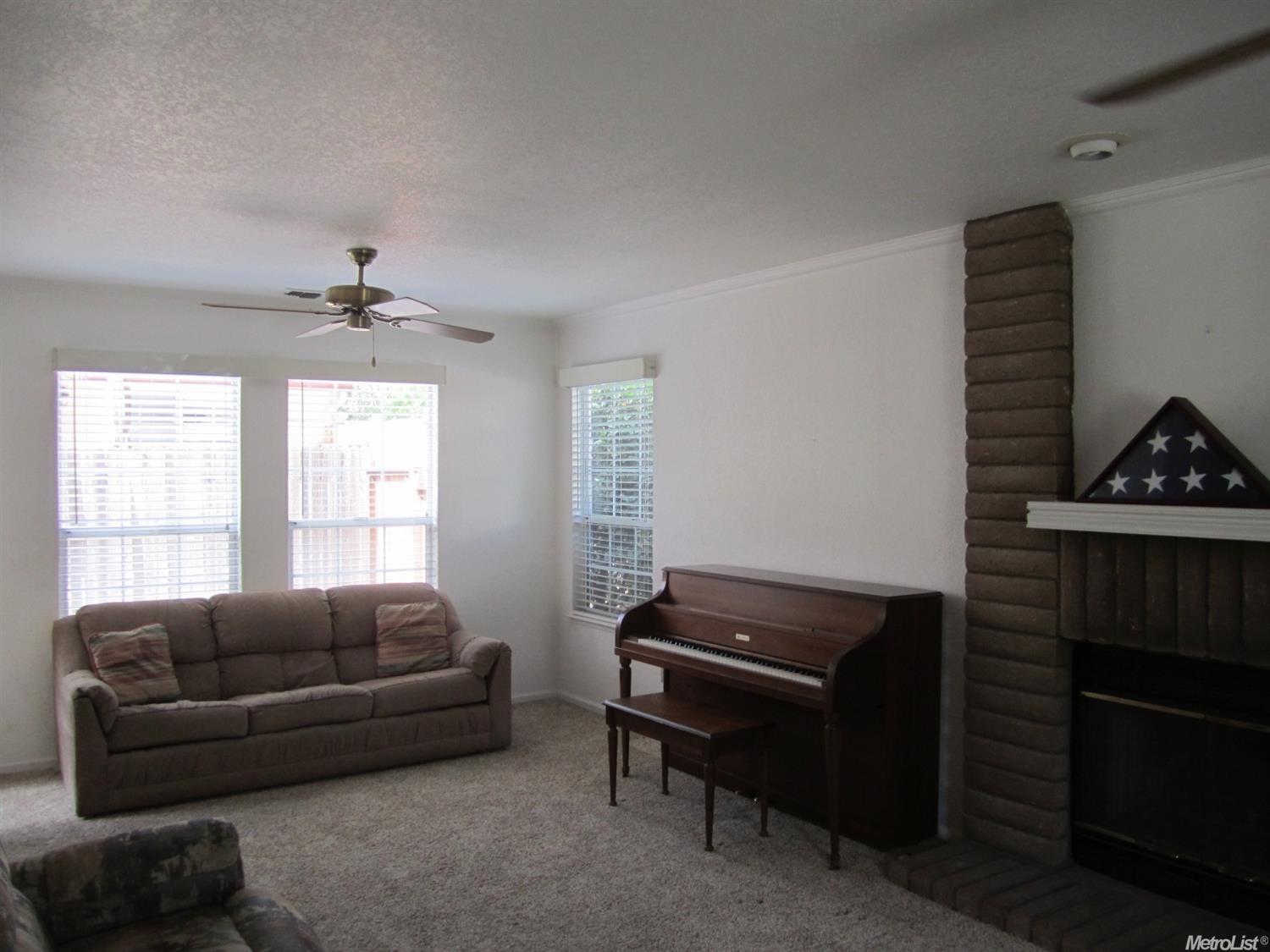 3821 Olivebranch Ln, Carmichael, CA 95608 photo 5