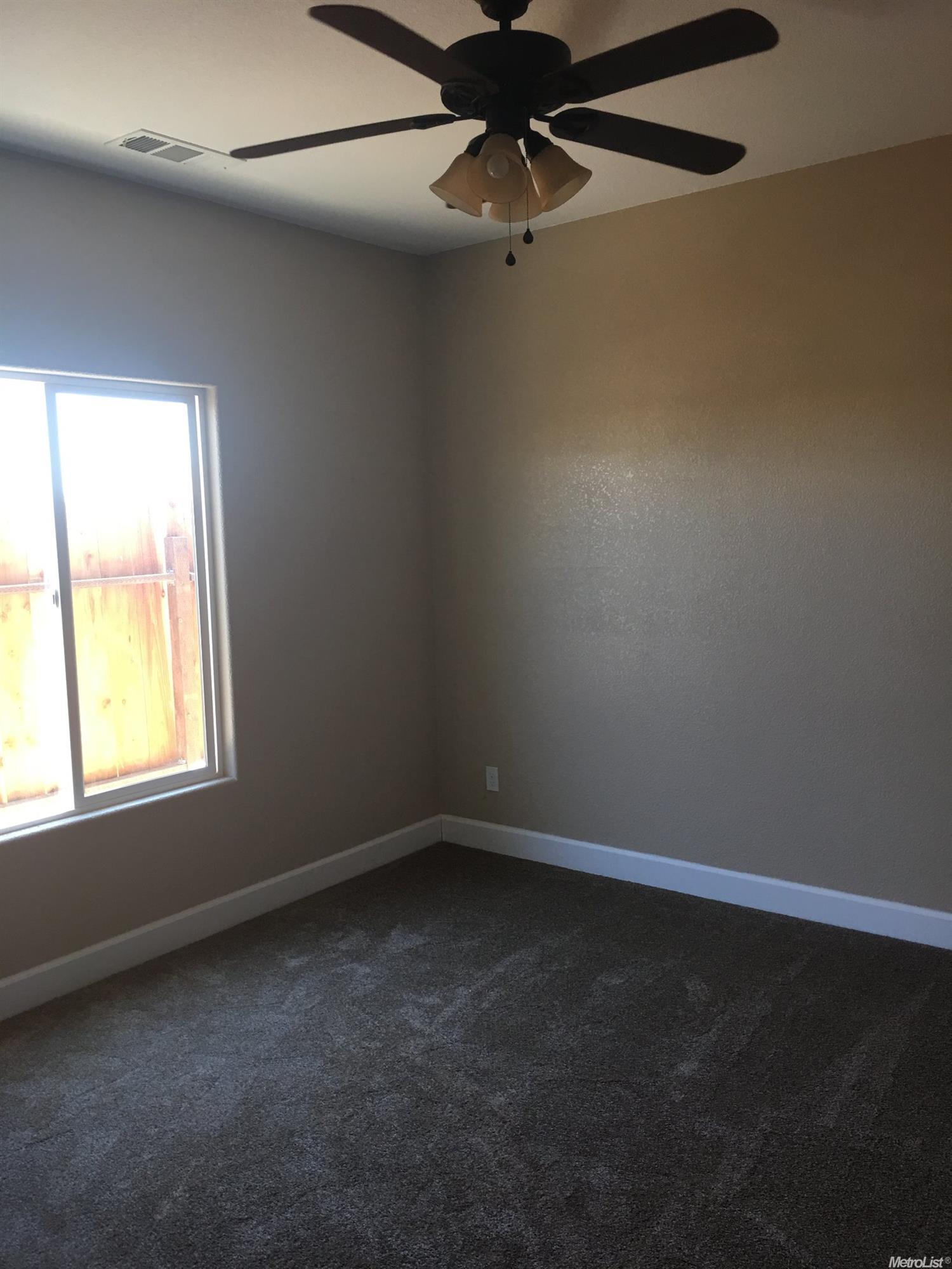 6615 N Berkely Ave, Winton, CA 95388 photo 9