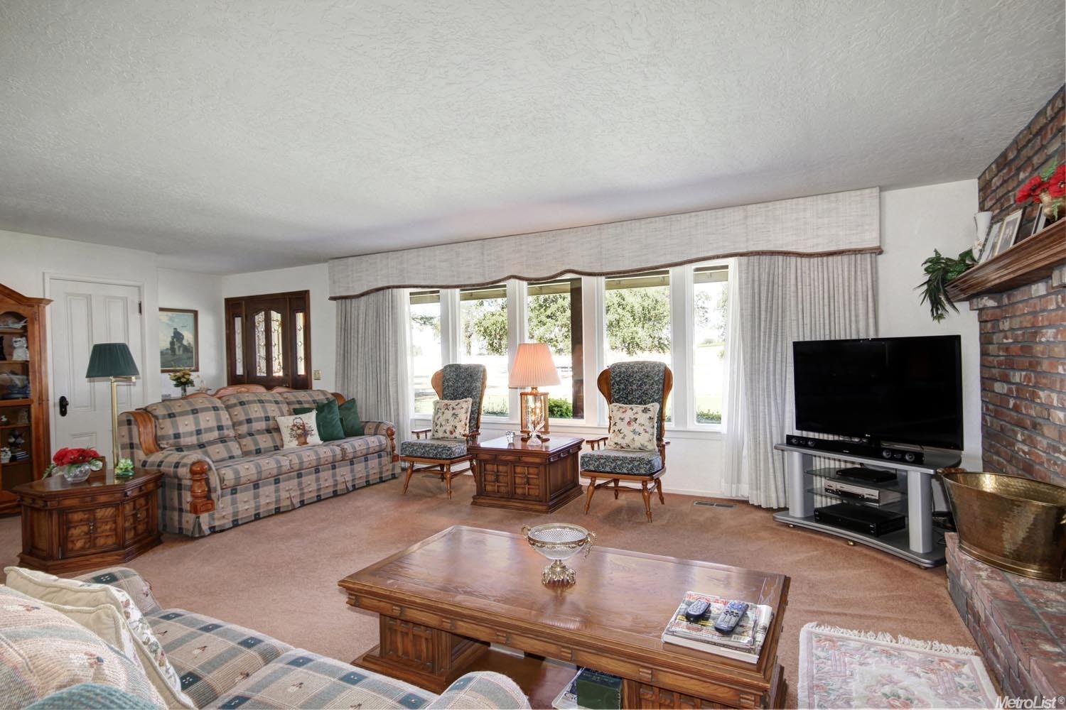 13016 Apple Rd, Wilton, CA 95693 photo 5