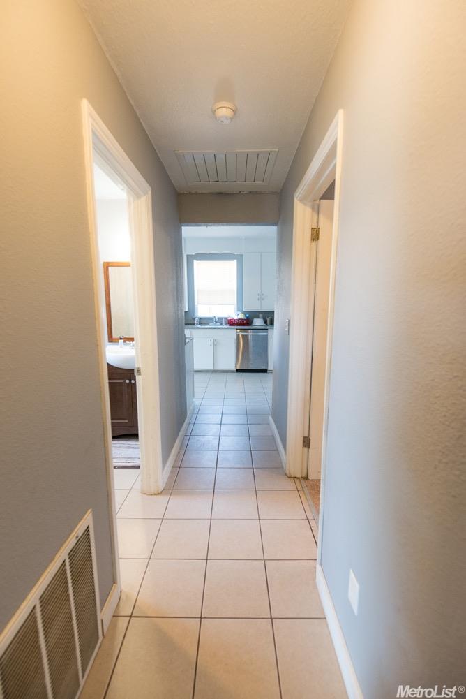 245 Weber Ave, Patterson, CA 95363 photo 9