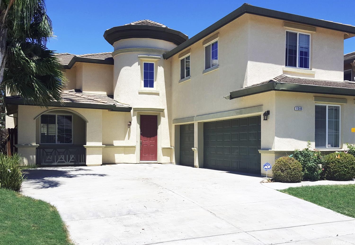 1345 Thoroughbred St, Patterson, CA 95363 photo 1