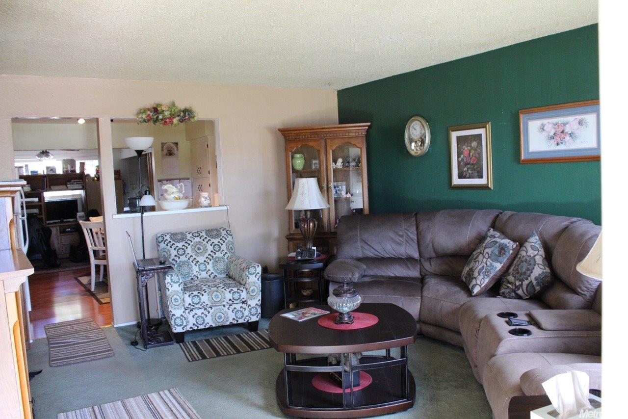 56 Dean Way, Folsom, CA 95630 photo 2