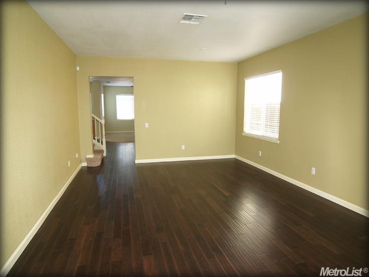 3233 Dewar Ln, Turlock, CA 95382 photo 4