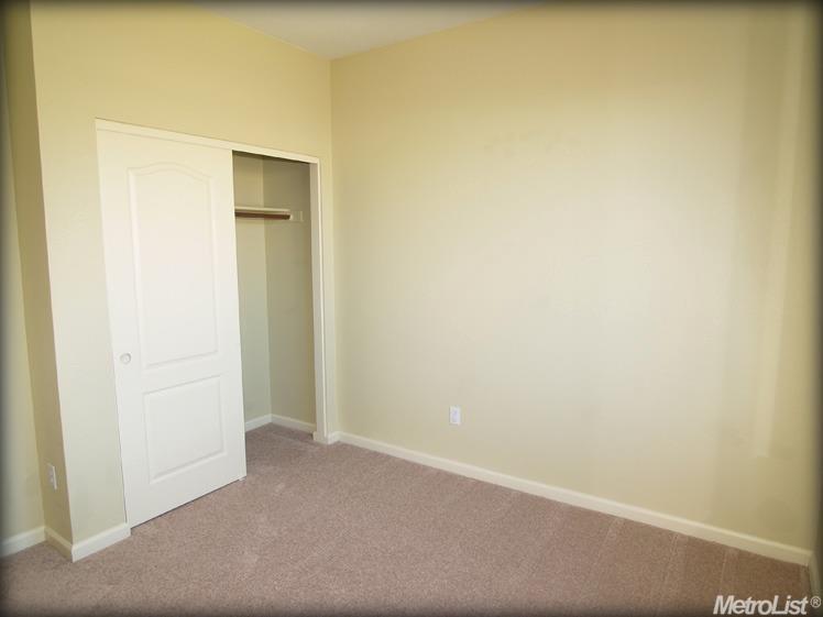 3233 Dewar Ln, Turlock, CA 95382 photo 16