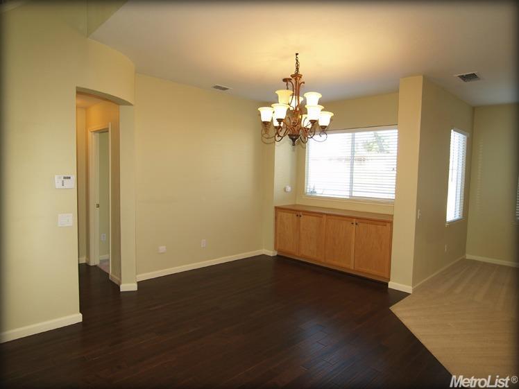 3233 Dewar Ln, Turlock, CA 95382 photo 9
